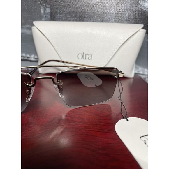 Otra‎ Oma Rectangle by Anthropology Gold / Smoke Colored Sun Glasses main image 7